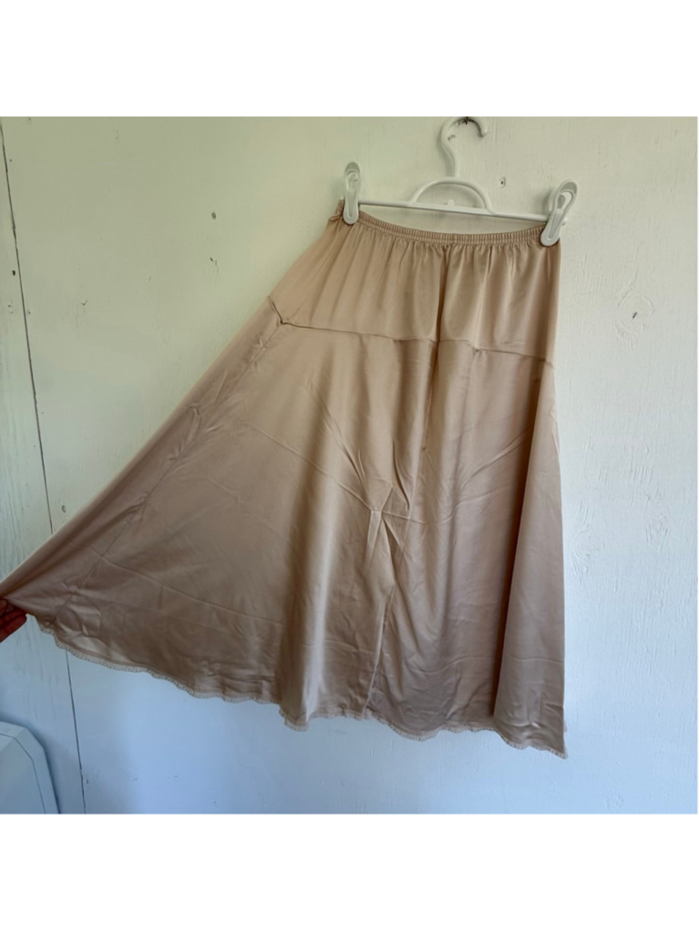 Vintage Vanity Fair Beige Antron III Nylon Half Slip - Small - Picture 3 of 7
